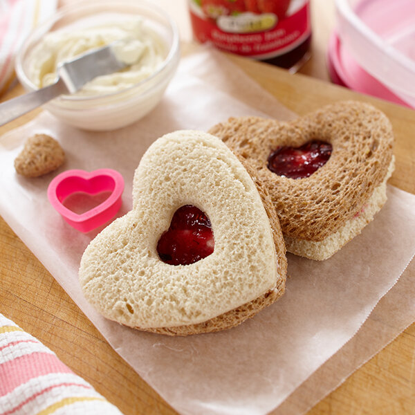 Petits sandwiches en cœur